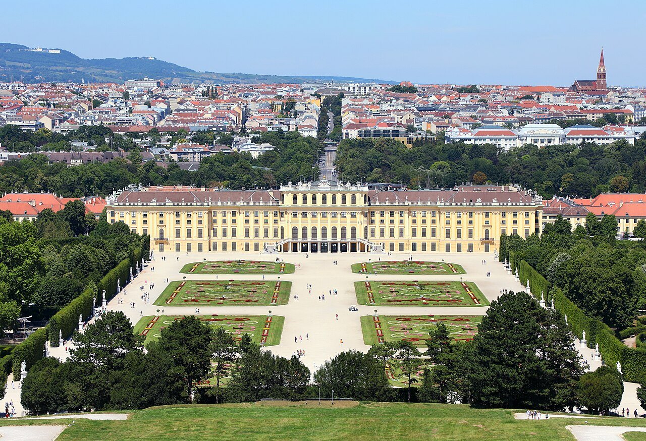 Stedentrip Wenen 4 dagen 2026 — Schönbrunn, Hofburg en Wachau-dagtrip