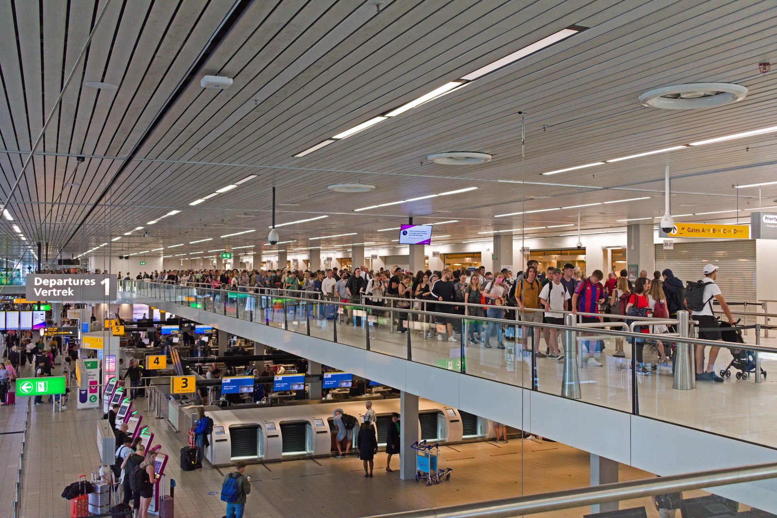Vakantie geannuleerd door storm of staking 2026: jouw rechten
