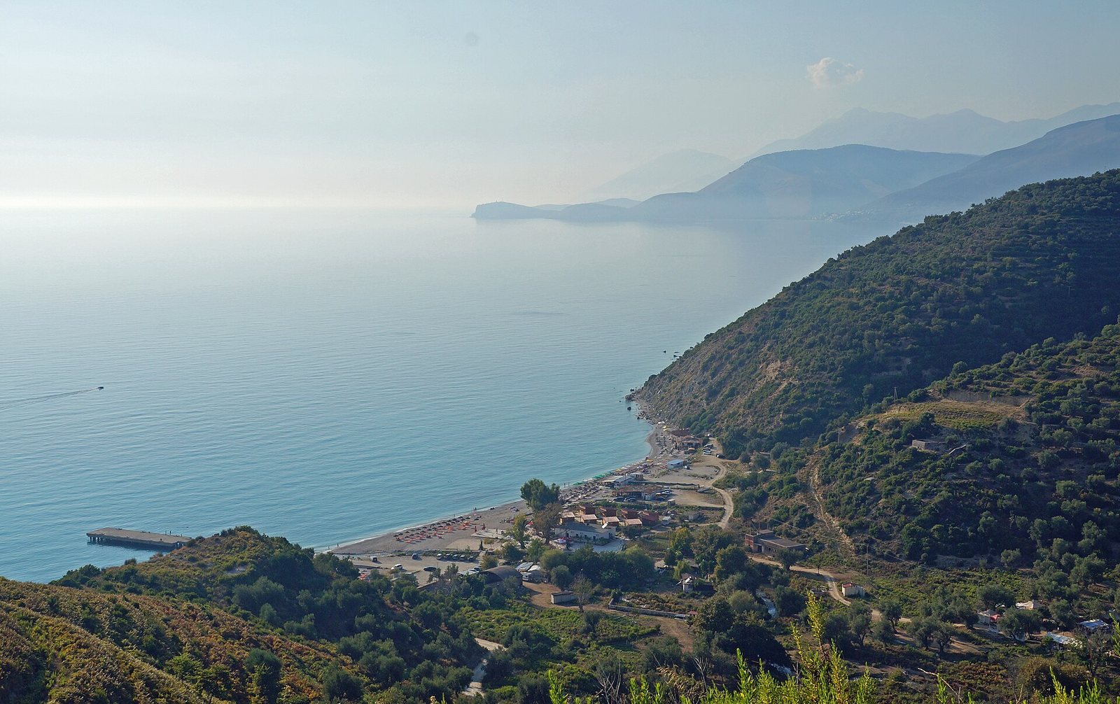 Toeristische bestemming Albanië — cash of pinnen ter plaatse regelen