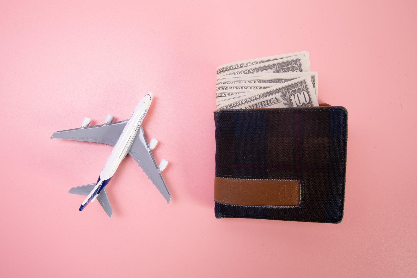 Vakantiegeld 2026: pinnen of cash meenemen?
